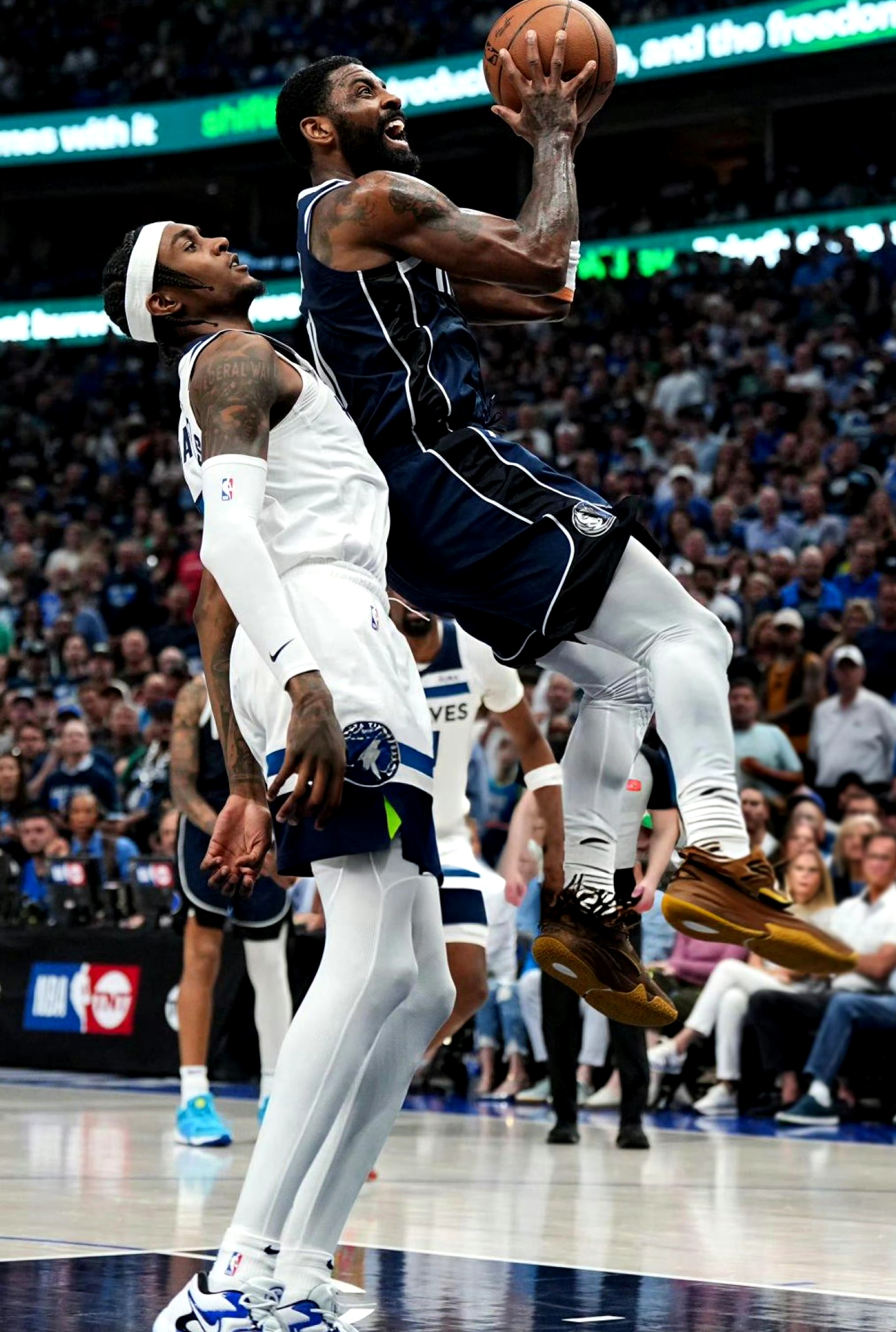 关于猛龙战胜独行侠，豪取连胜的信息