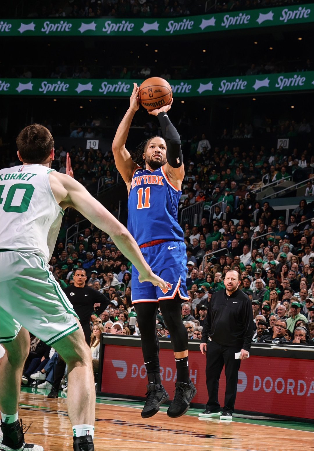 尼克斯客场擒篮网两连败