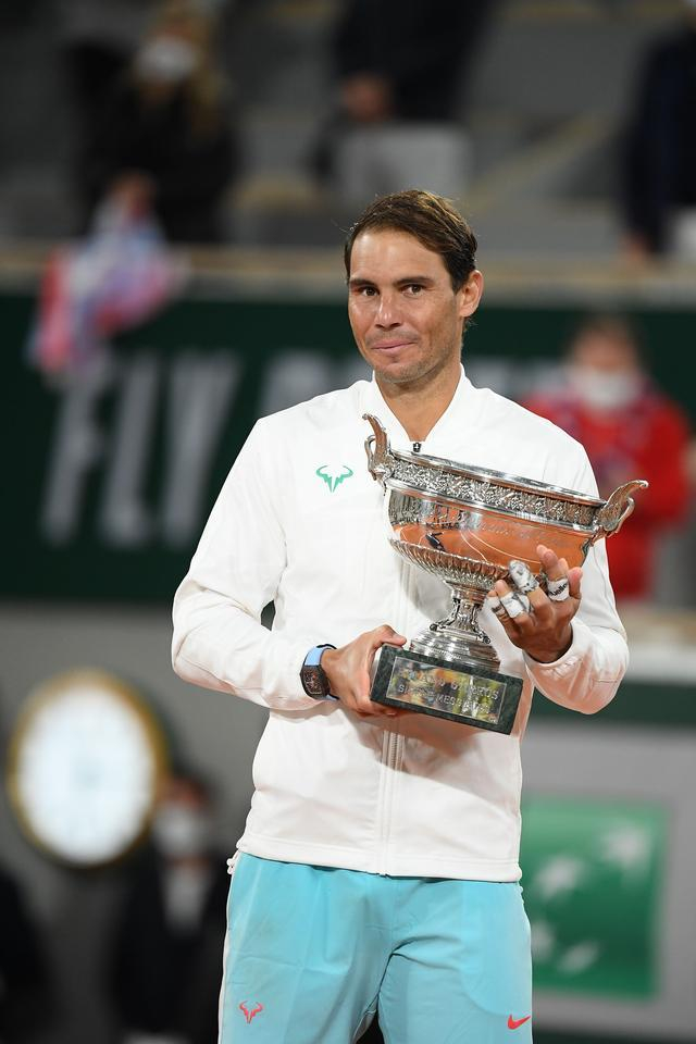 年终总决赛轻取法网,纳达尔惊艳四座 年终总决赛轻取法网,纳达尔惊艳四座