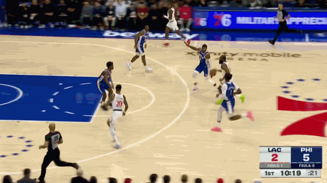 76人逆转吉林队，霍勒迪带队取胜